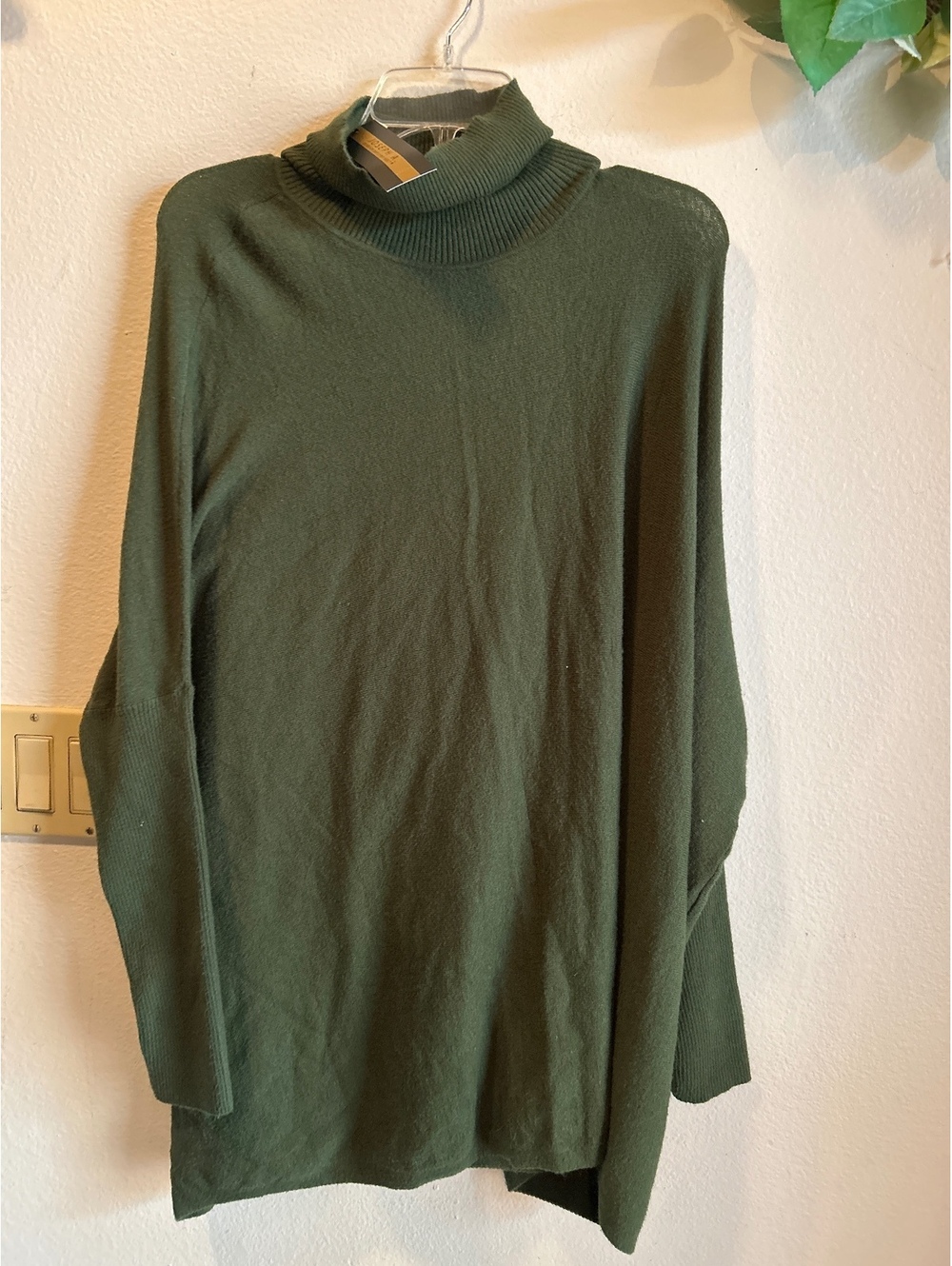 Joseph A. Olive Green Turtleneck Sweater Size M